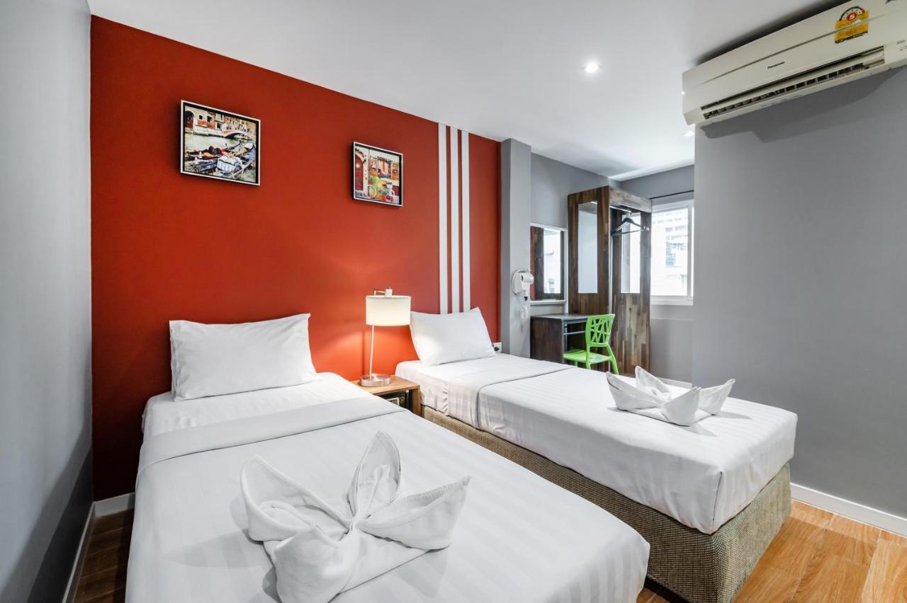 เดอะริชชี่เพลสเกสต์เฮ้าส์ Hotel กรุงเทพมหานคร ภายนอก รูปภาพ