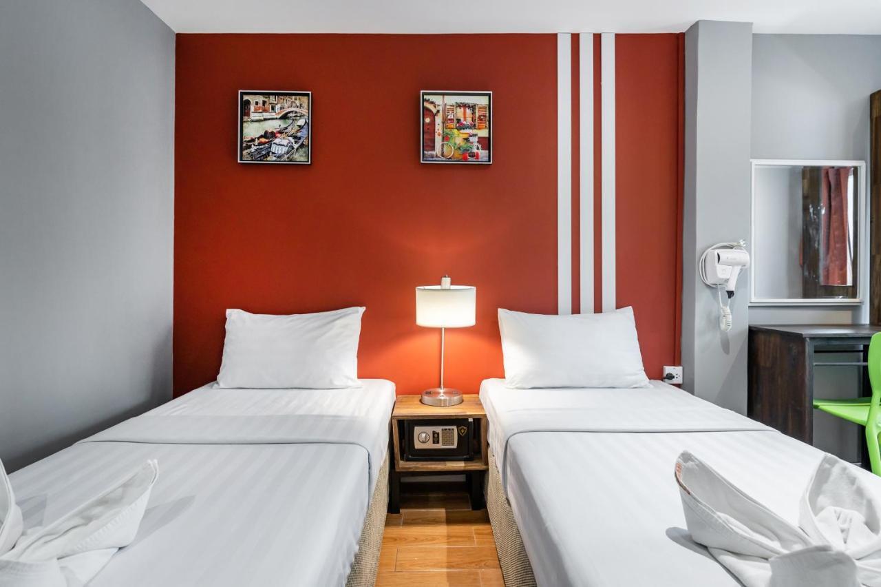 เดอะริชชี่เพลสเกสต์เฮ้าส์ Hotel กรุงเทพมหานคร ภายนอก รูปภาพ