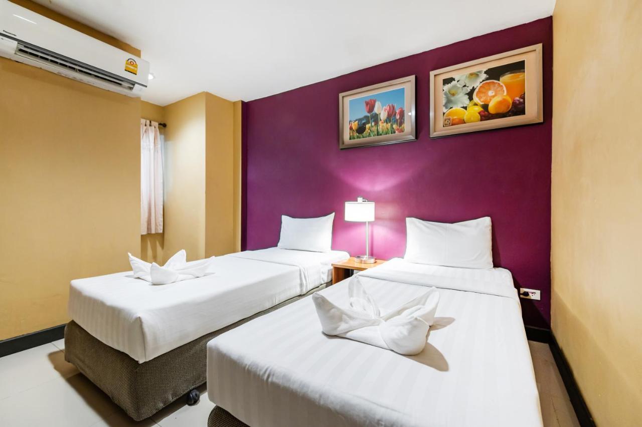 เดอะริชชี่เพลสเกสต์เฮ้าส์ Hotel กรุงเทพมหานคร ภายนอก รูปภาพ